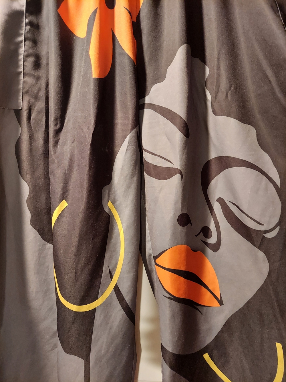 SHEIN Wide Leg Pants Black with Orange and Yellow Graphic